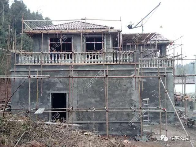 成都42万自建二层小别墅,这让一般包工头抓狂的坡屋顶啊!