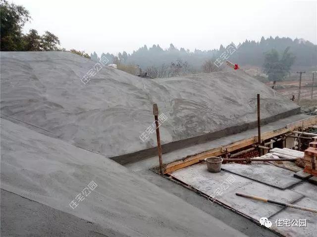 成都42万自建二层小别墅,这让一般包工头抓狂的坡屋顶啊!