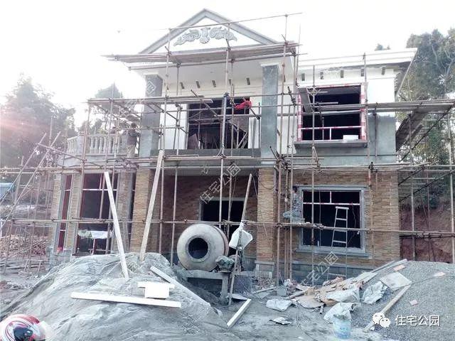 成都42万自建二层小别墅,这让一般包工头抓狂的坡屋顶啊!