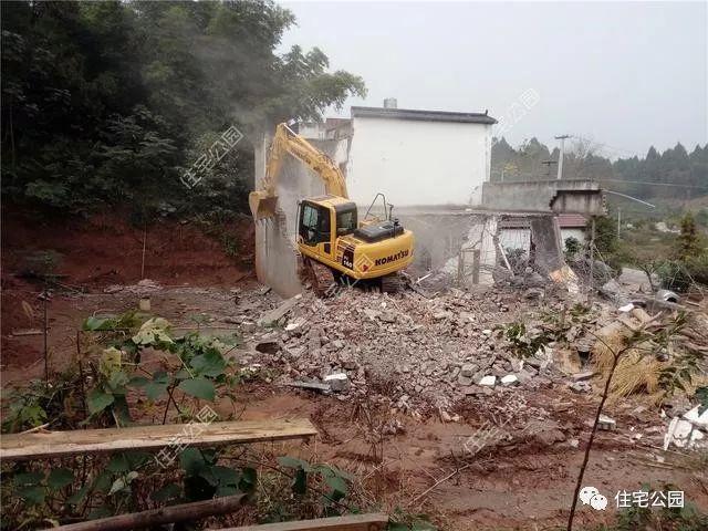 成都42万自建二层小别墅,这让一般包工头抓狂的坡屋顶啊!