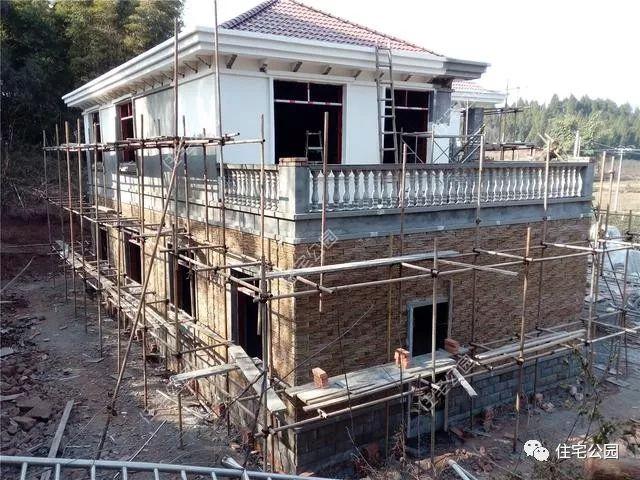 成都42万自建二层小别墅,这让一般包工头抓狂的坡屋顶啊!