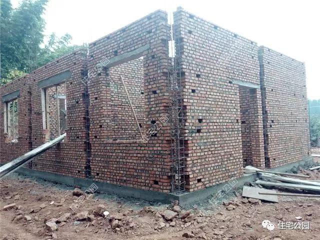 成都42万自建二层小别墅,这让一般包工头抓狂的坡屋顶啊!