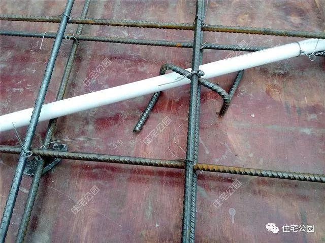 成都42万自建二层小别墅,这让一般包工头抓狂的坡屋顶啊!